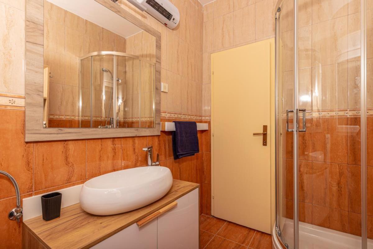 Apartments With A Parking Space Jusici, Opatija - 15874 Kastav Εξωτερικό φωτογραφία